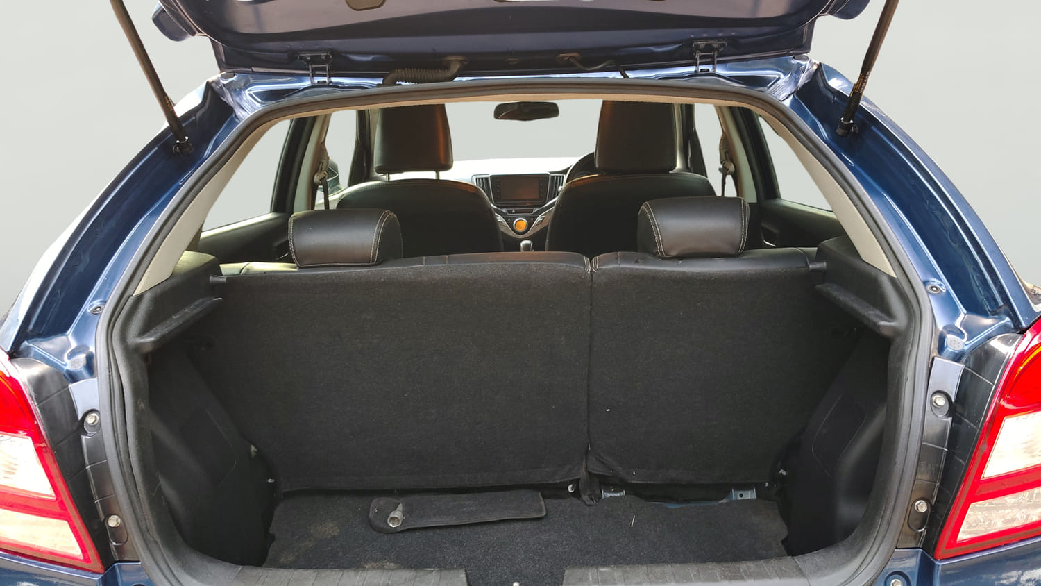 Used 2020 Maruti Suzuki Baleno Alpha Automatic Petrol Automatic interior DICKY INSIDE VIEW