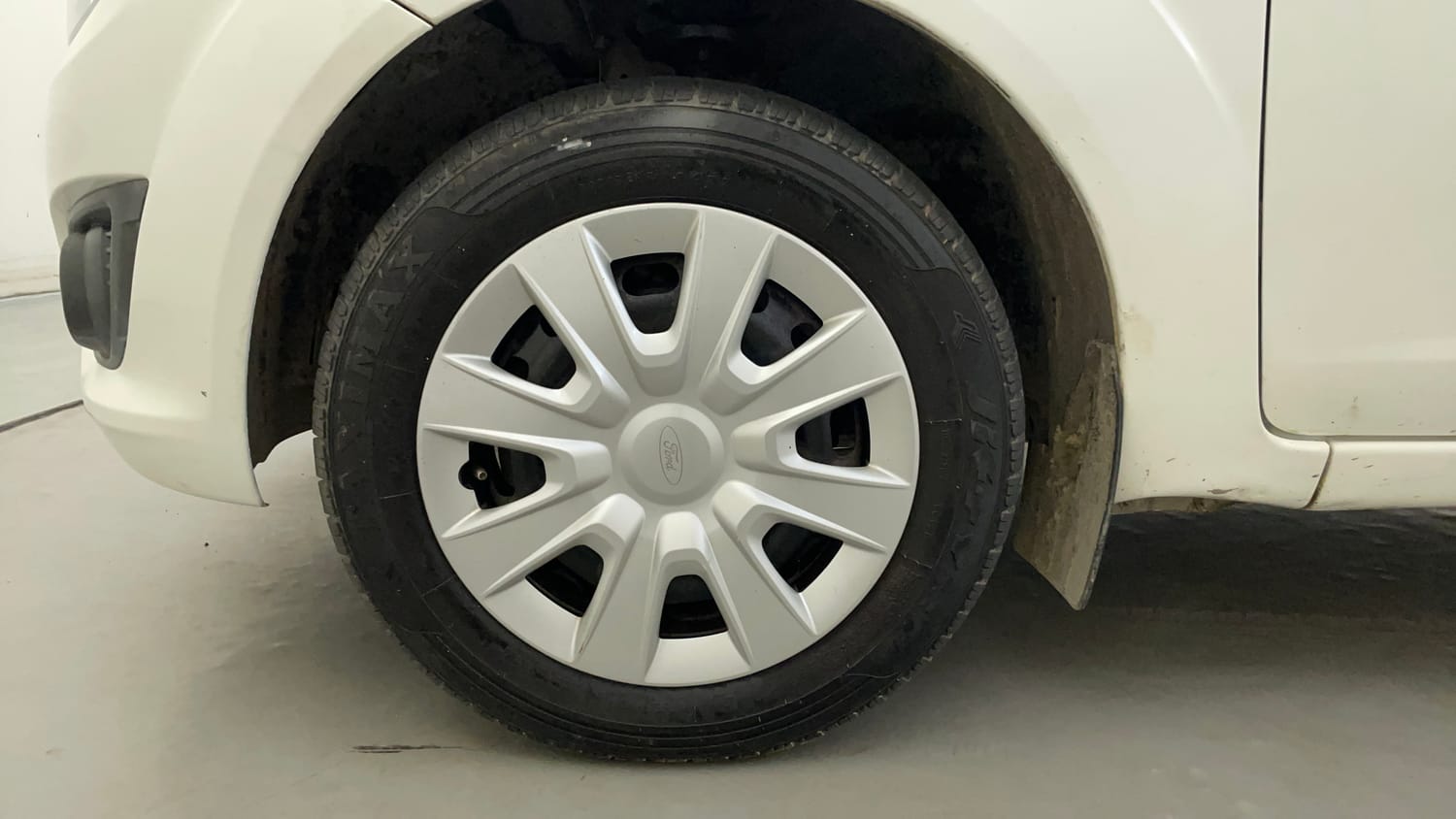 Used 2013 Ford Figo Duratec Petrol EXI 1.2 Petrol Manual tyres LEFT FRONT TYRE RIM VIEW
