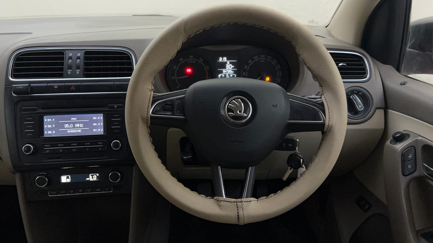Used 2015 Skoda Rapid 1.6 MPI Elegance Plus Petrol Manual interior STEERING VIEW