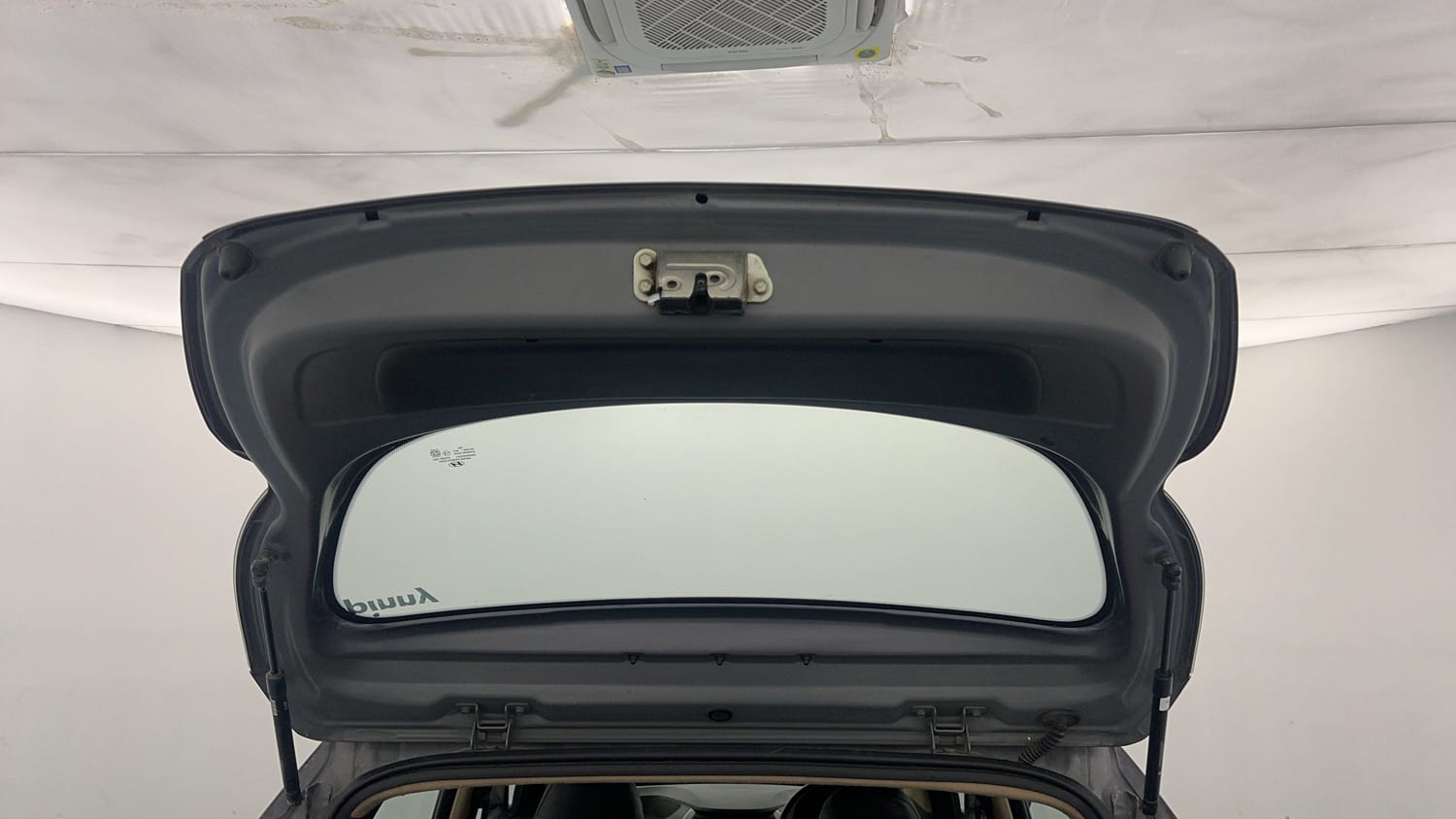 Used 2017 Hyundai Eon Era + Petrol Manual interior DICKY DOOR OPEN VIEW