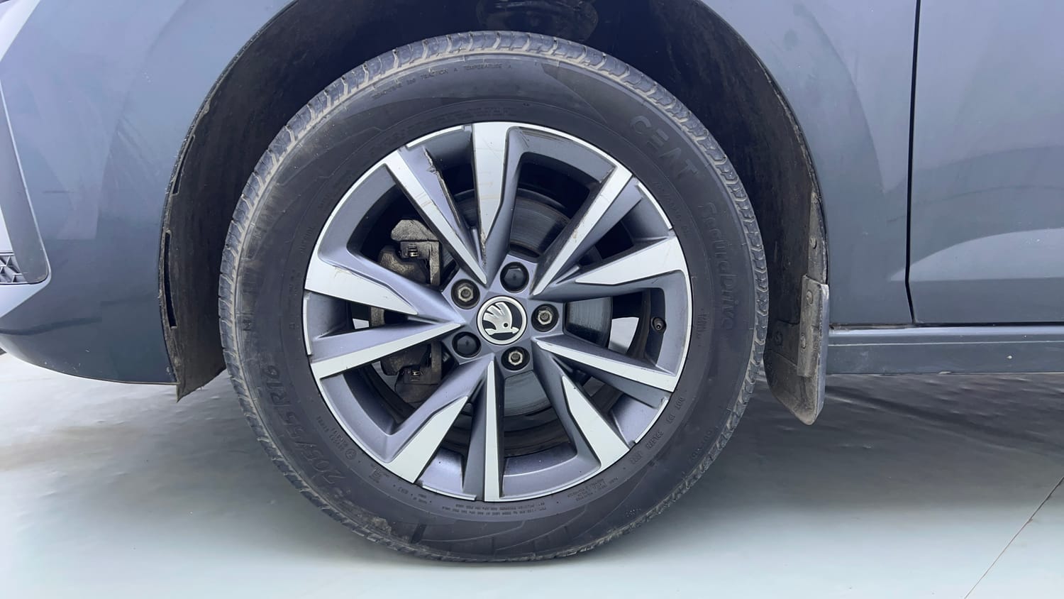 Used 2022 Skoda Slavia Style 1.0L TSI MT Petrol Manual tyres LEFT FRONT TYRE RIM VIEW
