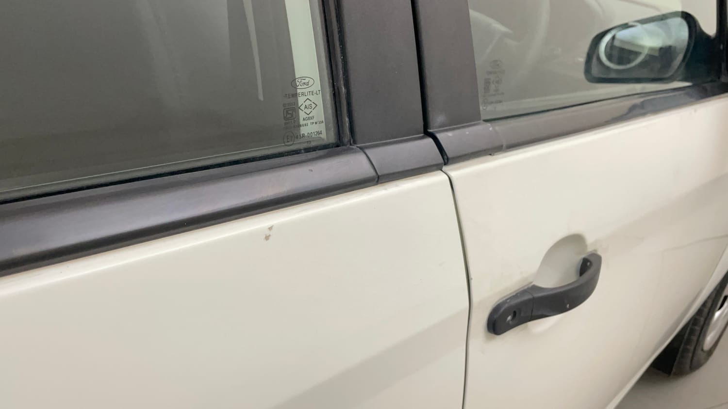 Used 2013 Ford Figo Duratec Petrol EXI 1.2 Petrol Manual dents MINOR SCRATCH