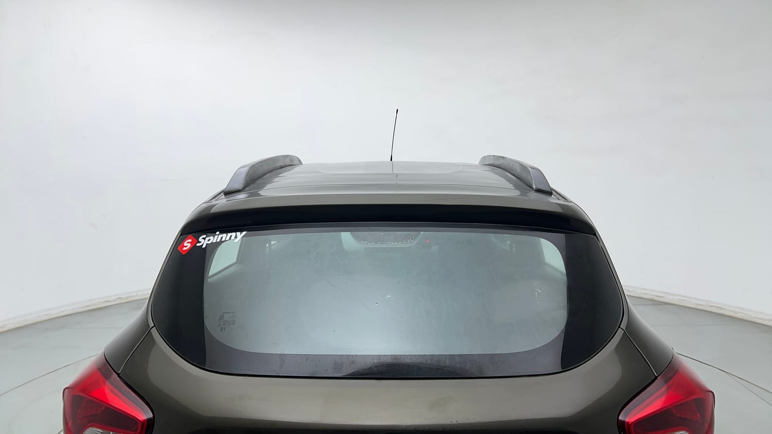 Used 2019 Renault Kwid RXT (O) 1.0 SCE Edition Petrol Manual exterior BACK WINDSHIELD VIEW