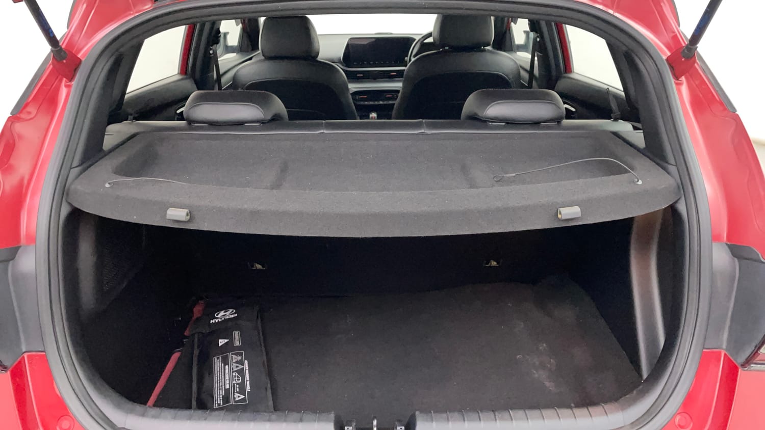 Used 2022 Hyundai i20 N Line N8 1.0 Turbo DCT Dual Tone Petrol Automatic interior DICKY INSIDE VIEW