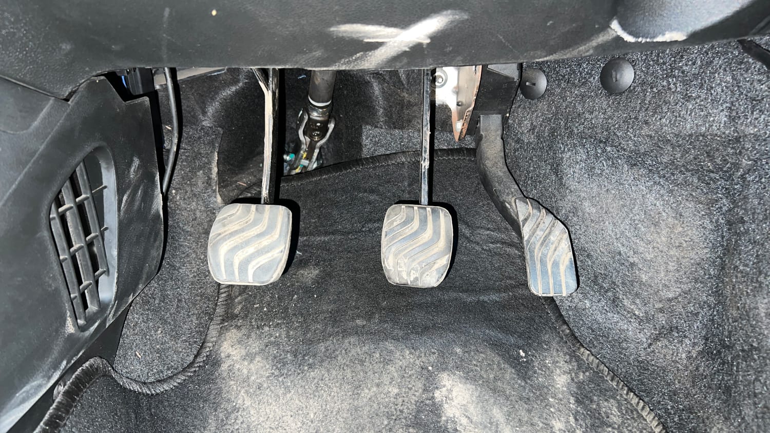 Used 2020 Renault Kwid RXT Petrol Manual interior PEDALS VIEW