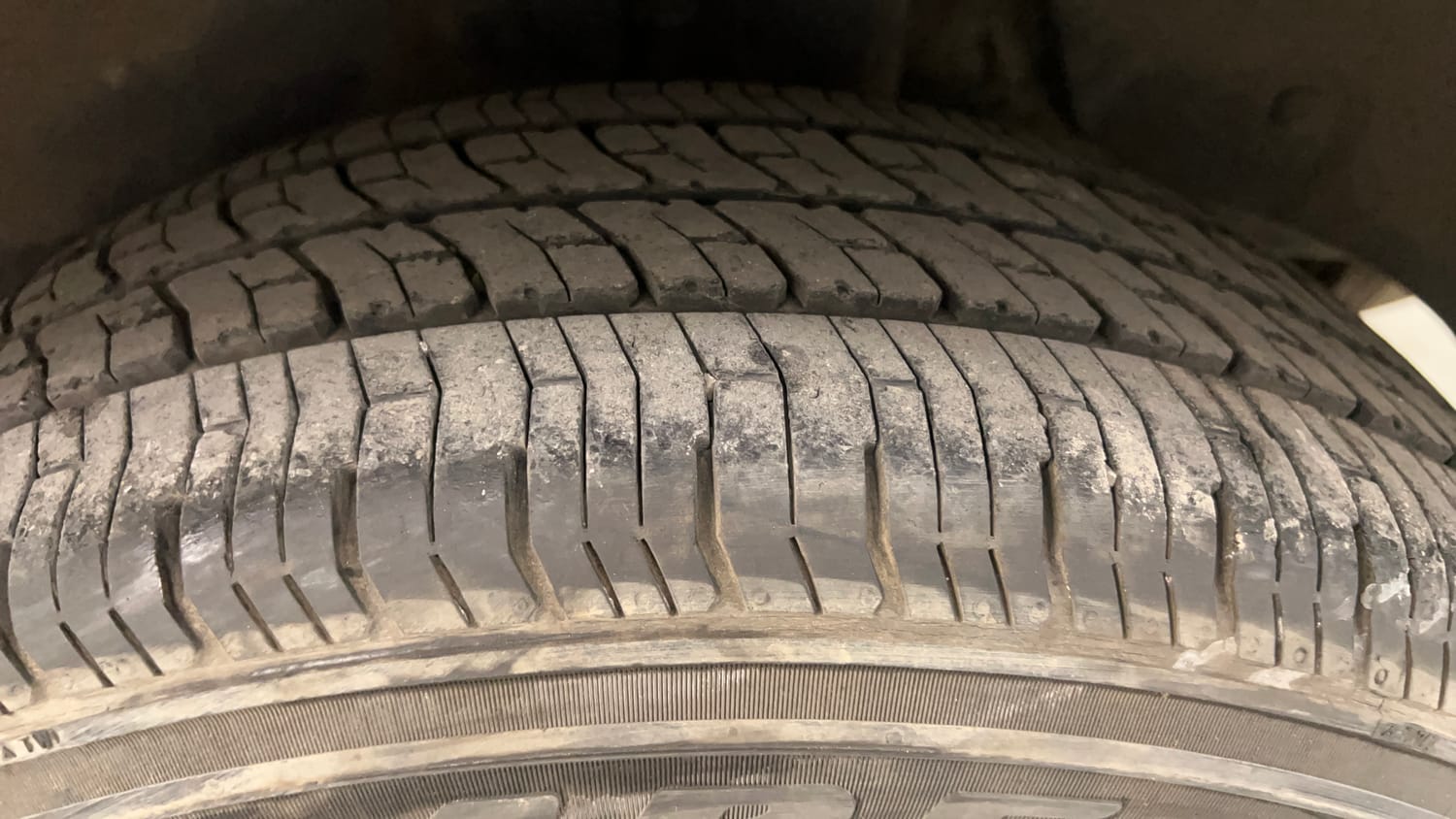 Used 2017 Hyundai Creta SX Plus 1.6  Petrol Petrol Manual tyres LEFT REAR TYRE TREAD VIEW