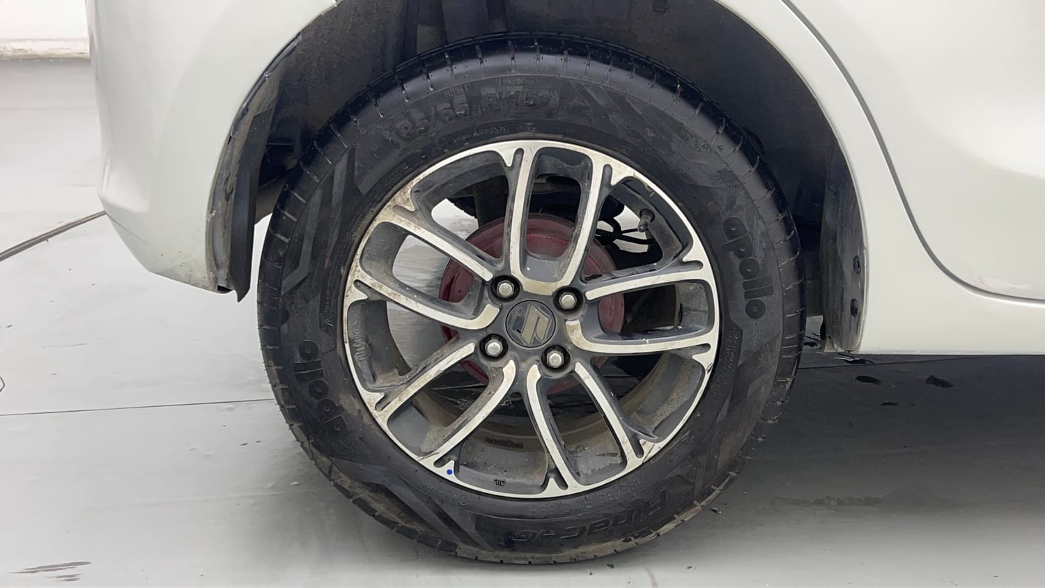 Used 2018 Maruti Suzuki Swift ZXi Plus Petrol Manual tyres RIGHT REAR TYRE RIM VIEW