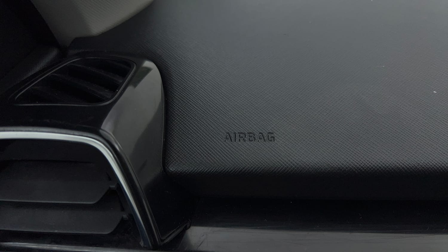 Used 2022 Skoda Kushaq Style 1.5L TSI DSG (6 Airbags) Petrol Automatic top_features Side airbags