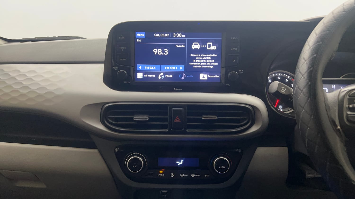 Used 2022 Hyundai Grand i10 Nios Sportz AMT 1.2 Kappa VTVT Petrol Automatic interior MUSIC SYSTEM & AC CONTROL VIEW