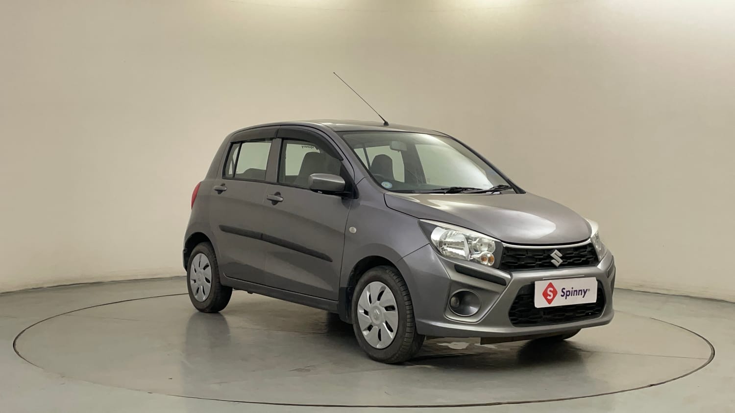 Used 2018 Maruti Suzuki Celerio VXi AMT Petrol Automatic exterior RIGHT FRONT CORNER VIEW