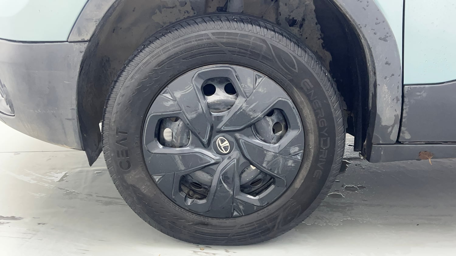 Used 2022 Tata Punch Adventure MT Petrol Manual tyres LEFT FRONT TYRE RIM VIEW