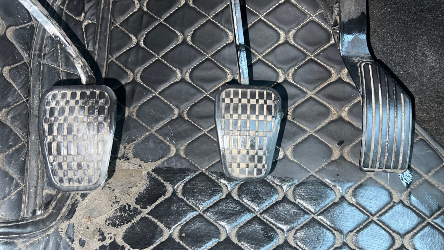 Used 2022 Tata Punch Adventure MT Petrol Manual interior PEDALS VIEW