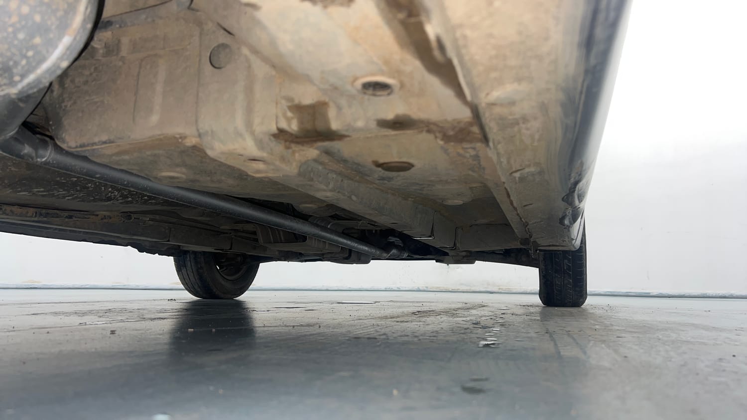 Used 2017 Hyundai Eon Era + Petrol Manual extra REAR RIGHT UNDERBODY VIEW