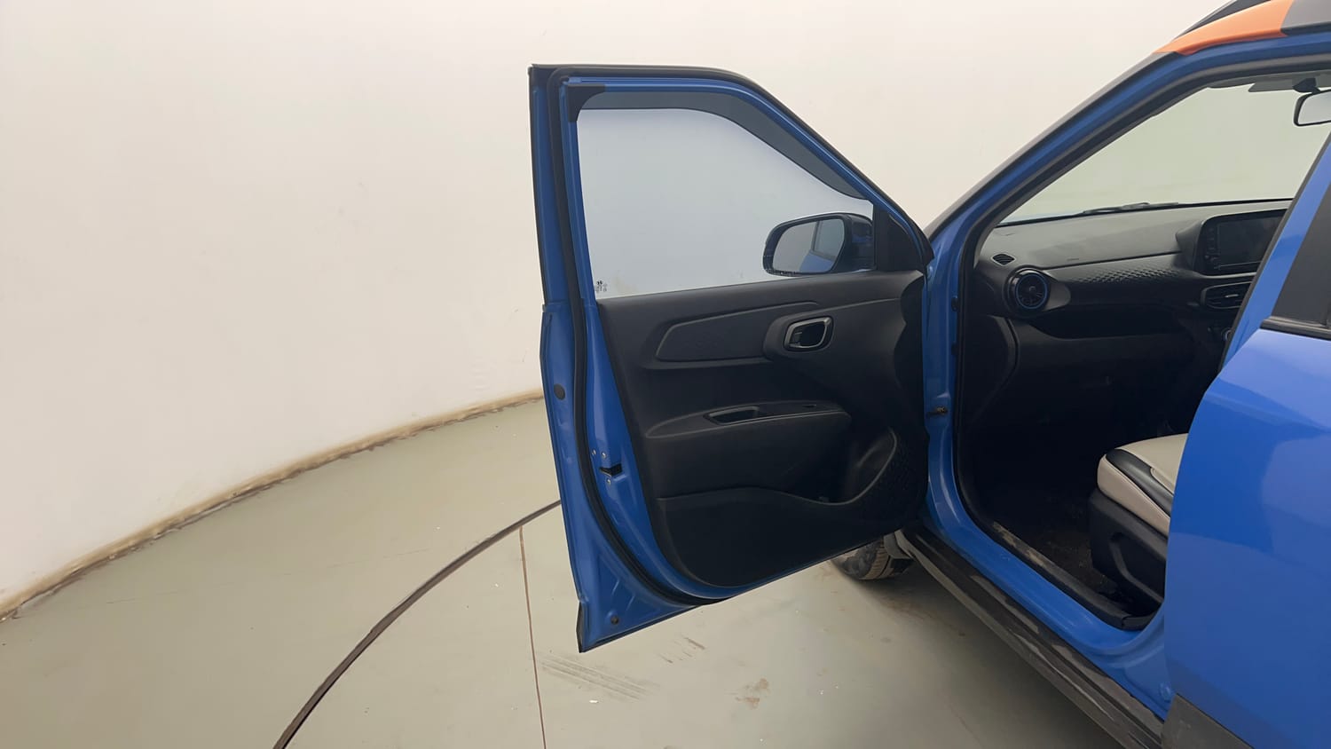 Used 2023 Hyundai Exter SX (O) 1.2 MT Petrol Manual interior LEFT FRONT DOOR OPEN VIEW