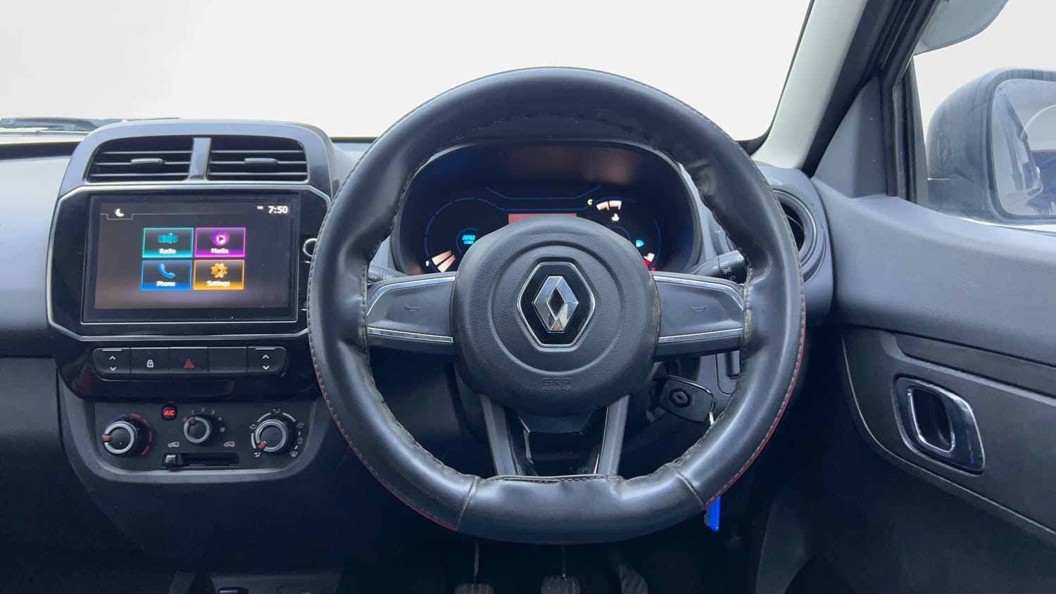 Used 2020 Renault Kwid RXT Petrol Manual interior STEERING VIEW