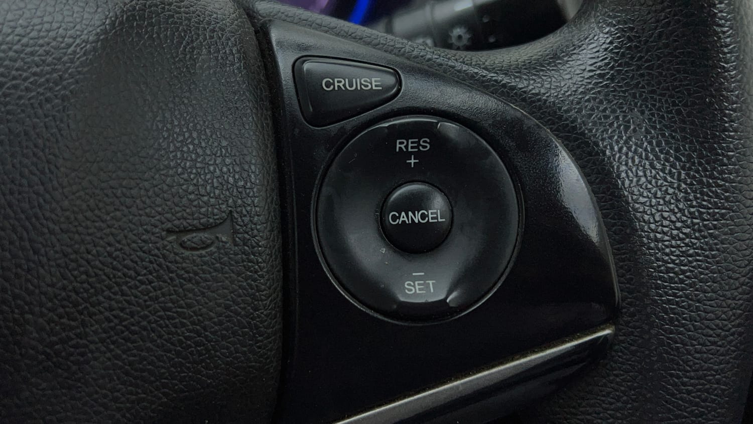 Used 2015 Honda City V Petrol Manual top_features Cruise control