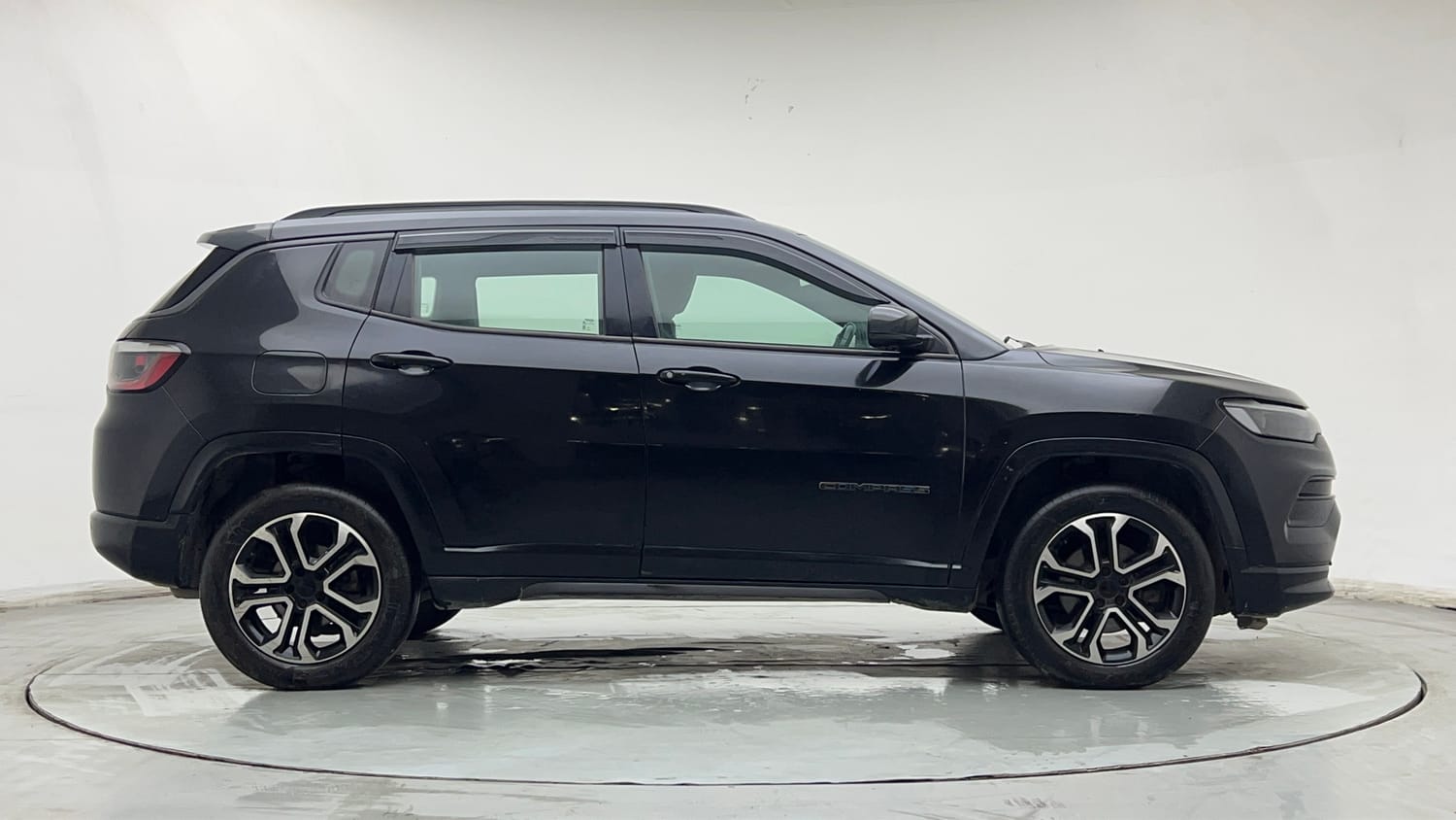 Used 2021 Jeep Compass Model S (O) Diesel 4x4 AT Diesel Automatic exterior RIGHT SIDE VIEW