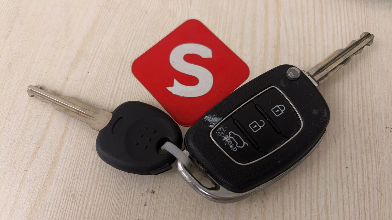 Used 2017 Hyundai Elite i20 Asta 1.2 Petrol Manual extra CAR KEY VIEW