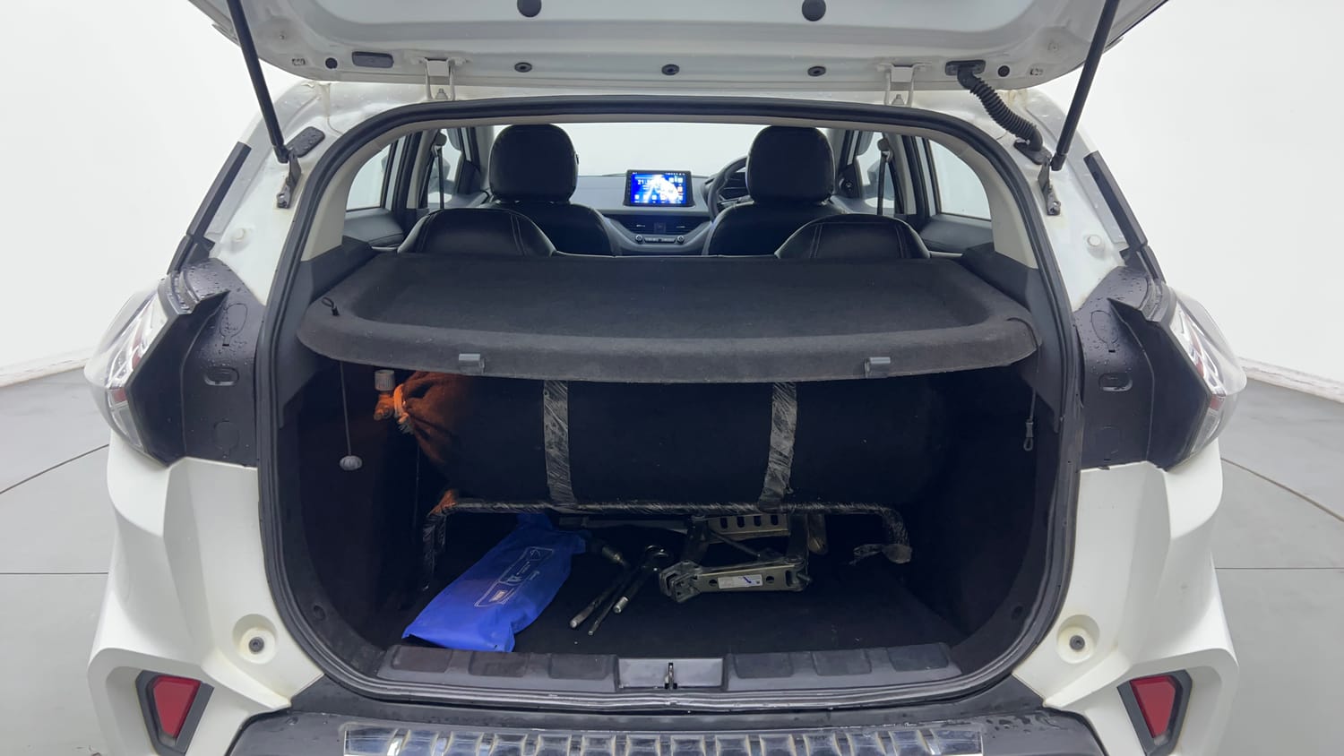 Used 2023 Tata Nexon XM S Petrol + CNG(Outside Fitted) Cng Manual interior DICKY INSIDE VIEW