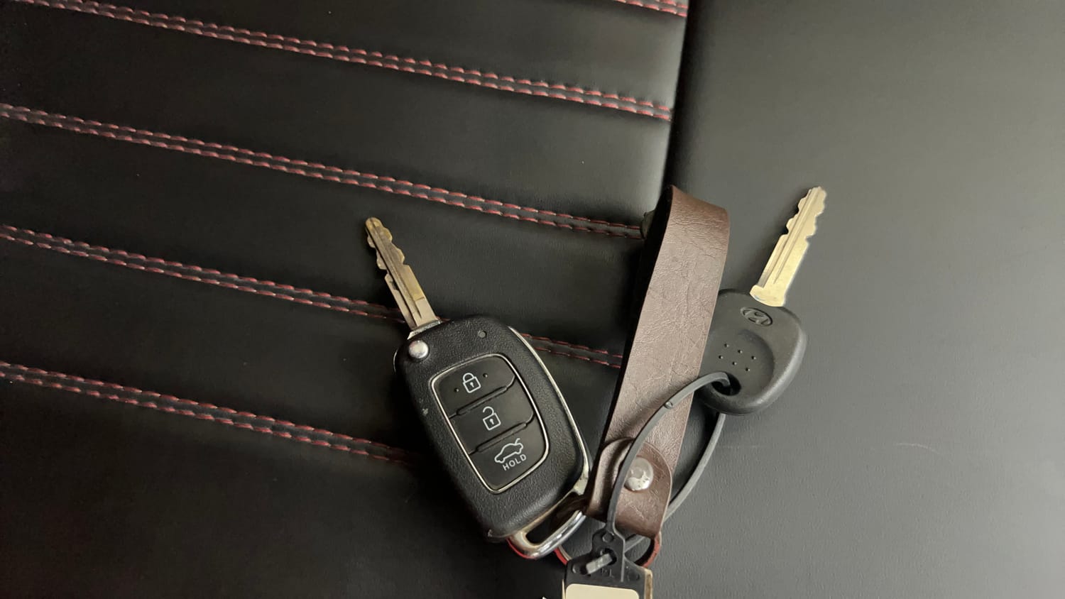 Used 2022 Hyundai Grand i10 Nios Sportz AMT 1.2 Kappa VTVT Petrol Automatic extra CAR KEY VIEW