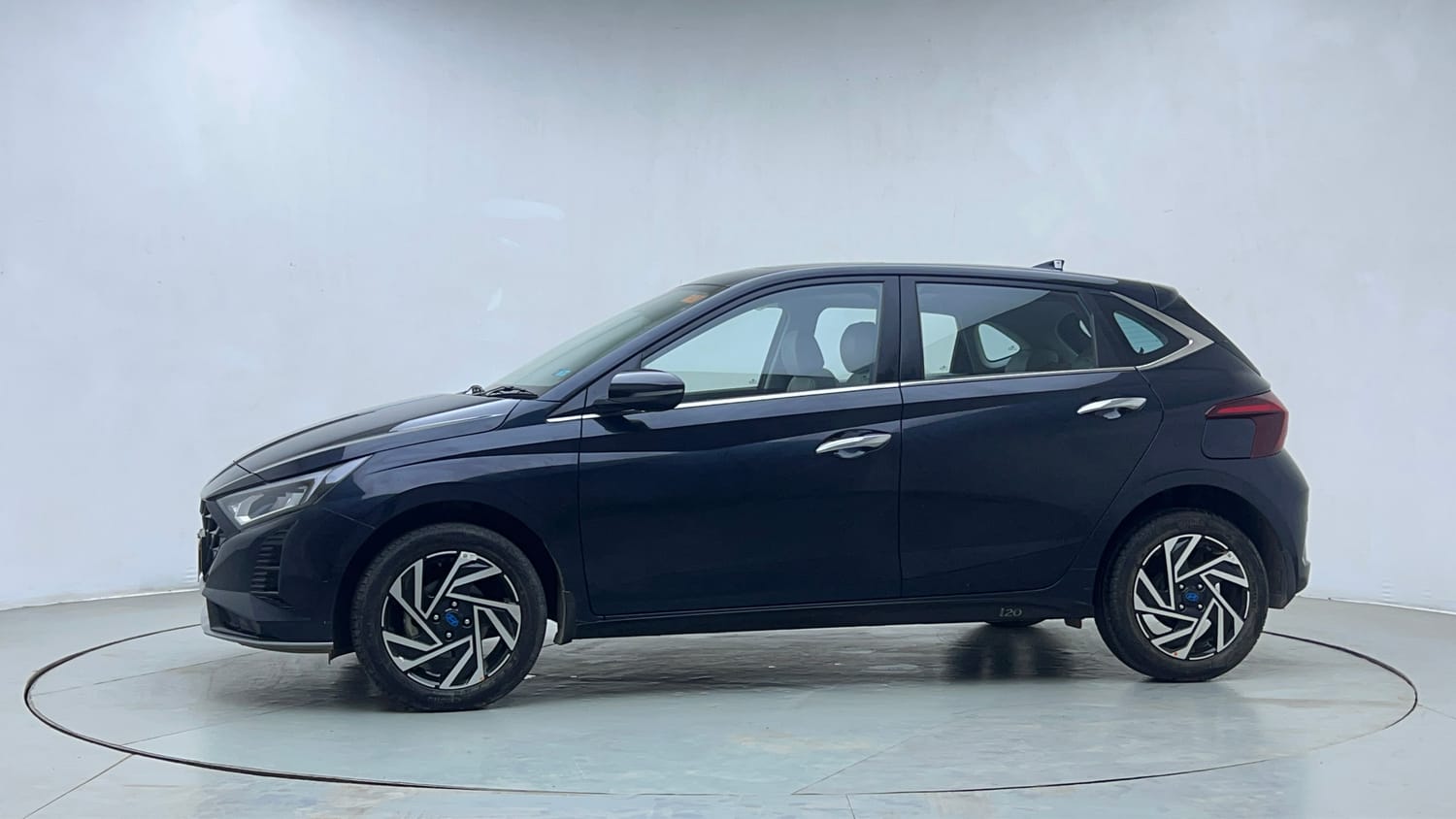 Used 2024 Hyundai New i20 Asta (O) 1.2 IVT Petrol Automatic exterior LEFT SIDE VIEW