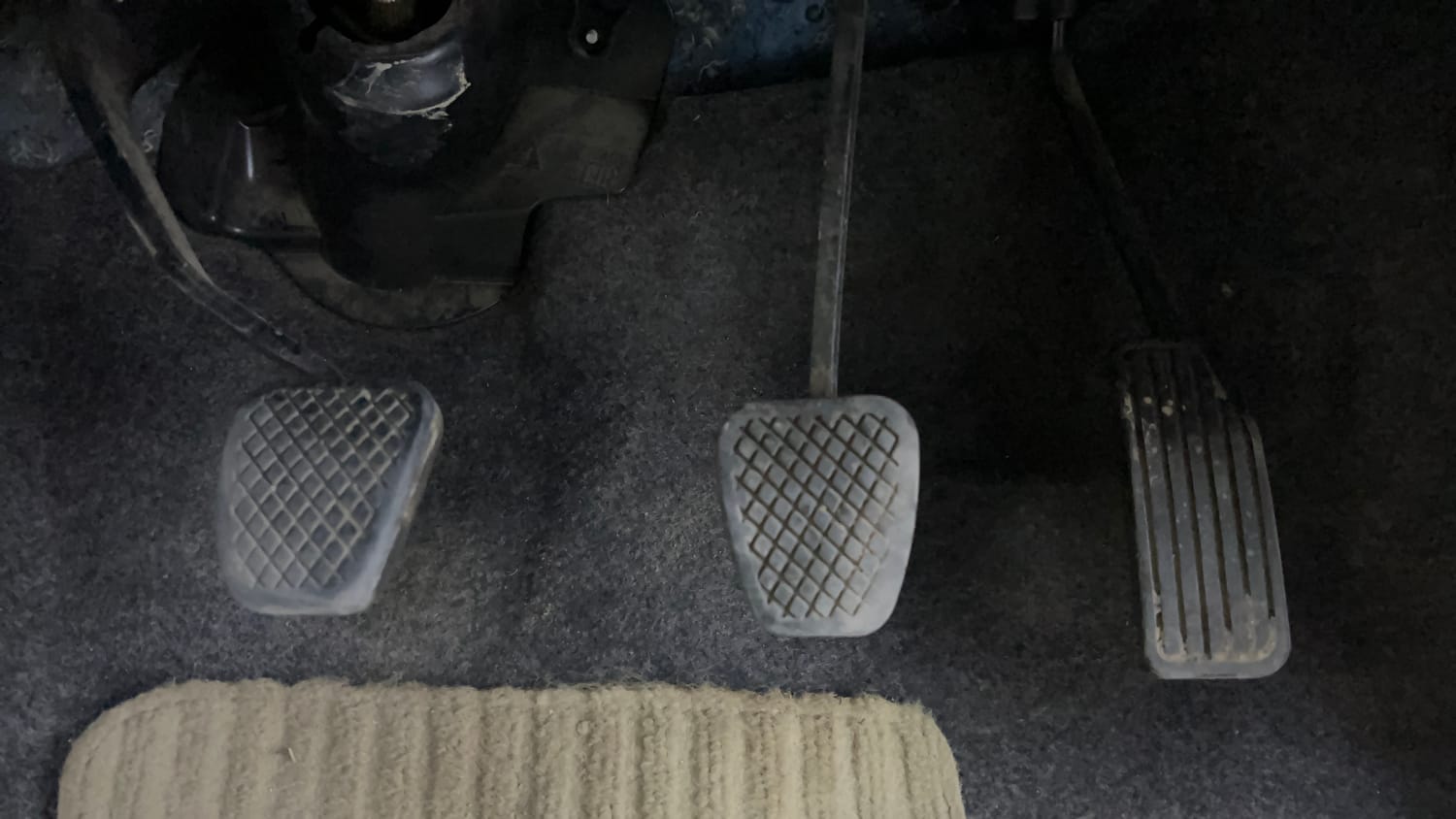 Used 2013 Honda Brio S MT Petrol Manual interior PEDALS VIEW