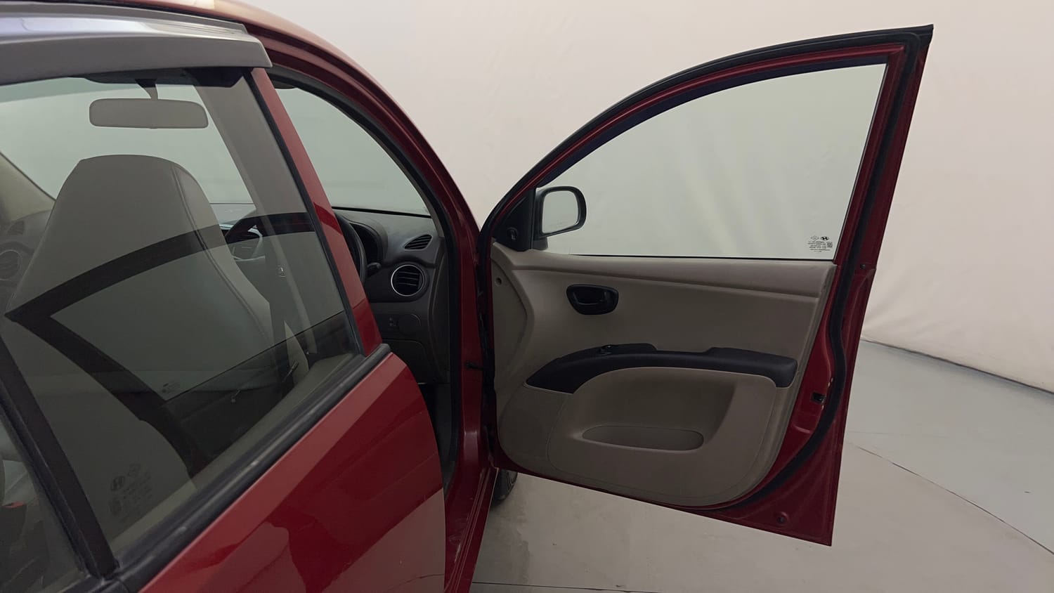Used 2013 Hyundai i10 Era 1.1 iRDE2 Petrol Manual interior RIGHT FRONT DOOR OPEN VIEW