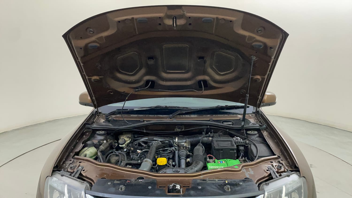 Used 2016 Renault Duster 110 PS RXZ 4X2 MT Diesel Diesel Manual engine ENGINE & BONNET OPEN FRONT VIEW