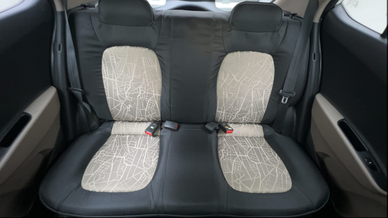 Used 2017 Hyundai Grand i10 Sportz (O) AT 1.2 Kappa VTVT Petrol Automatic interior REAR SEAT CONDITION VIEW