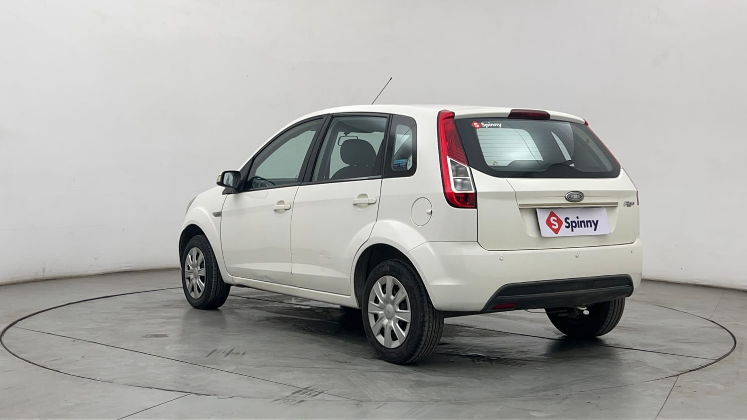 Used 2015 Ford Figo Duratec Petrol ZXI 1.2 Petrol Manual exterior LEFT REAR CORNER VIEW