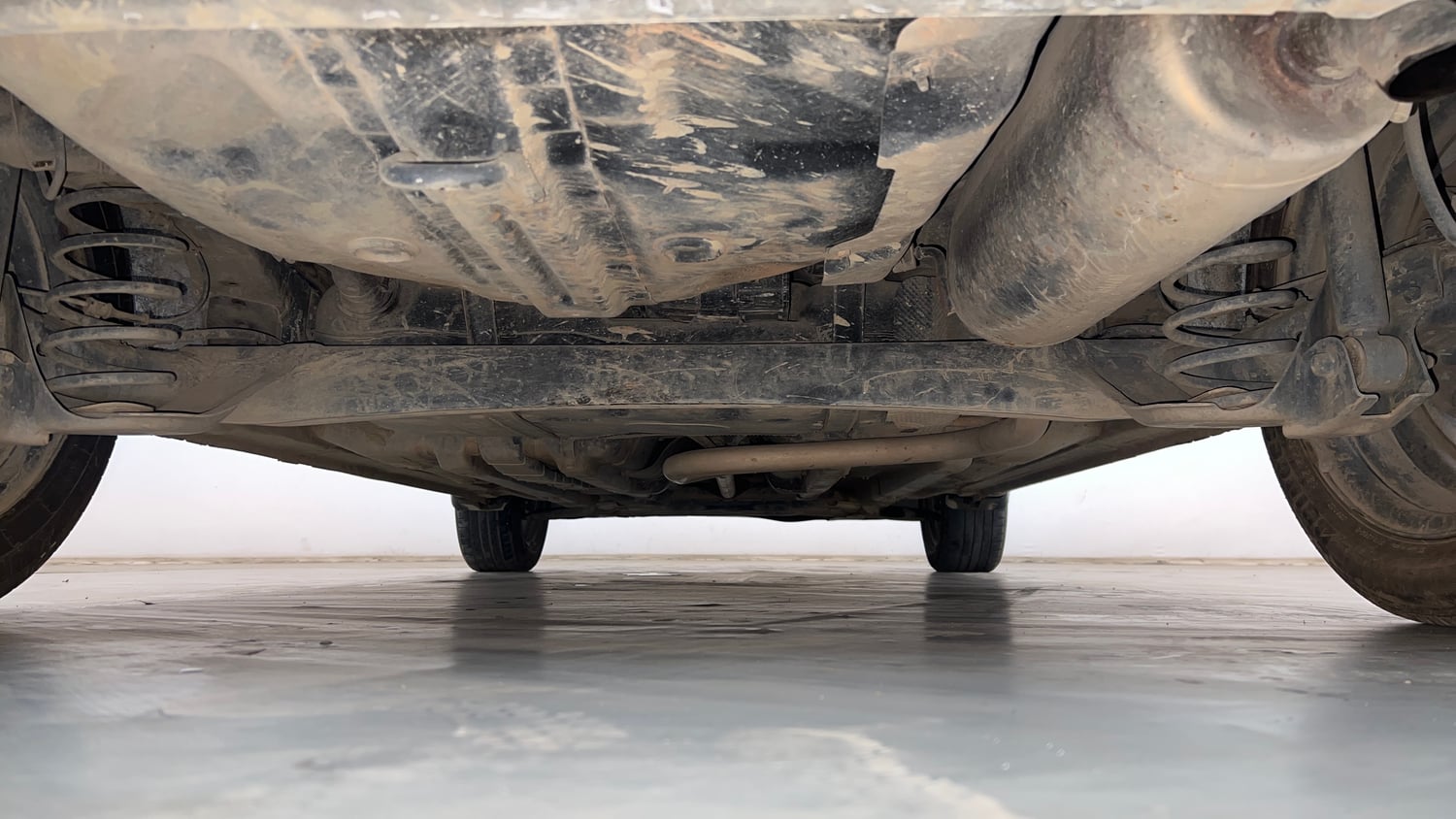 Used 2017 Hyundai Elite i20 Asta 1.2 Petrol Manual extra REAR UNDERBODY VIEW (TAKEN FROM REAR)