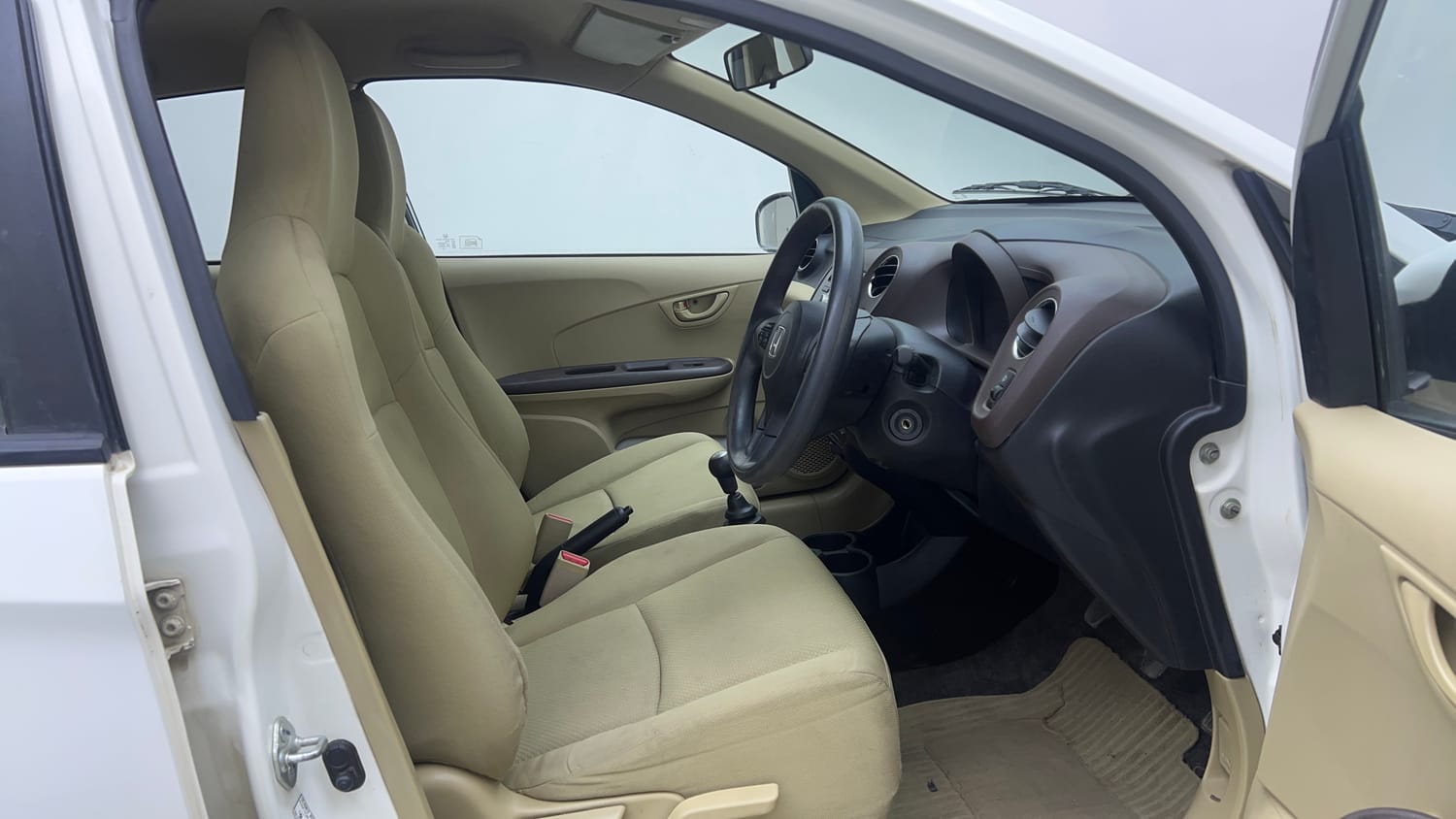 Used 2013 Honda Brio S MT Petrol Manual interior RIGHT SIDE FRONT DOOR CABIN VIEW