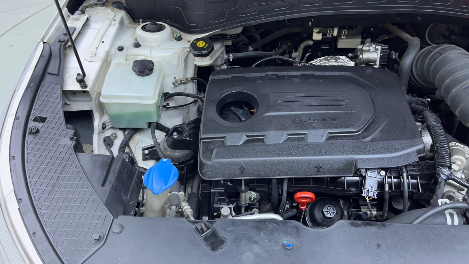 Used 2020 Kia Seltos HTK Plus 1.5 Diesel Diesel Manual engine ENGINE RIGHT SIDE VIEW
