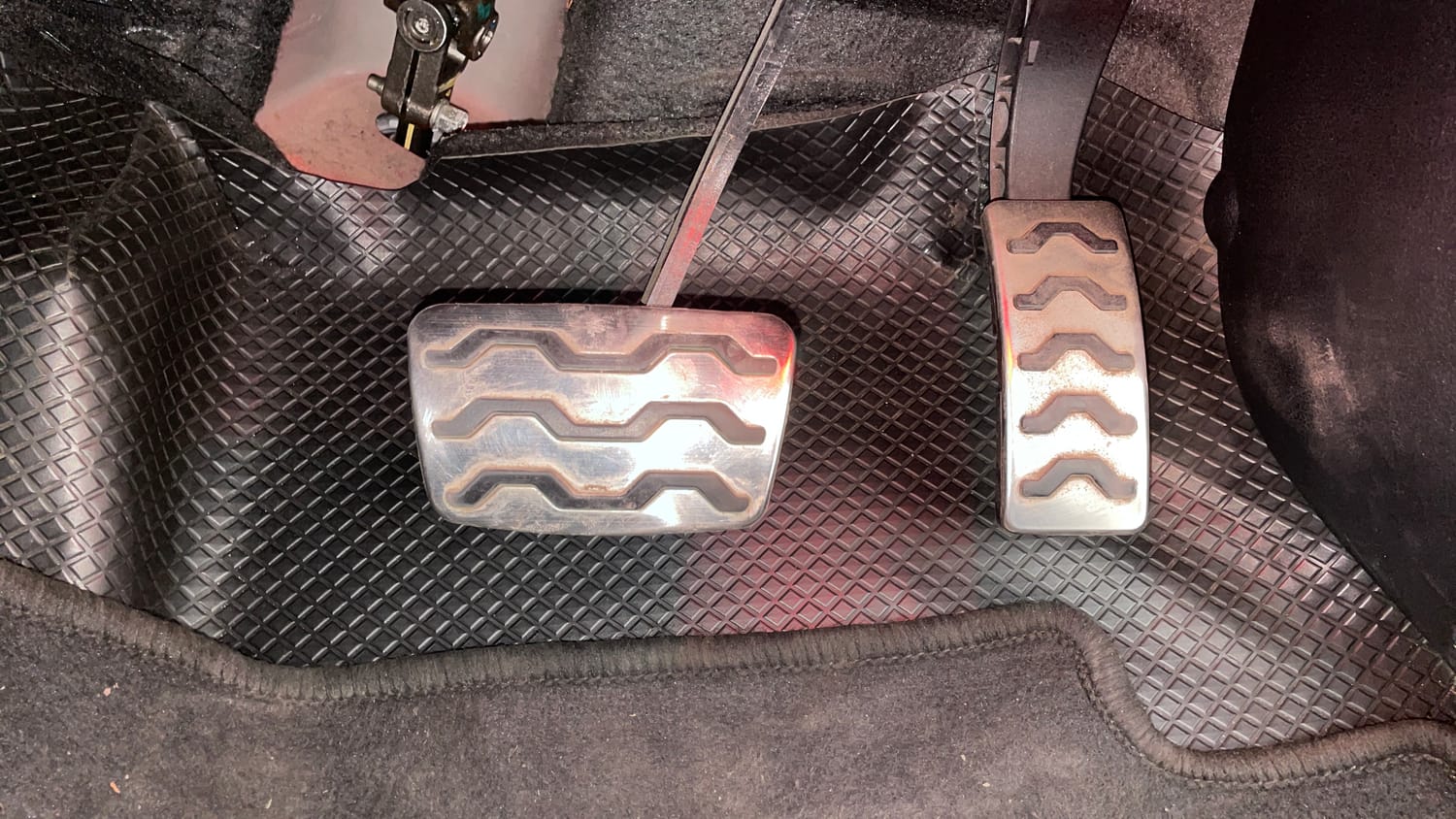 Used 2022 Hyundai i20 N Line N8 1.0 Turbo DCT Dual Tone Petrol Automatic interior PEDALS VIEW