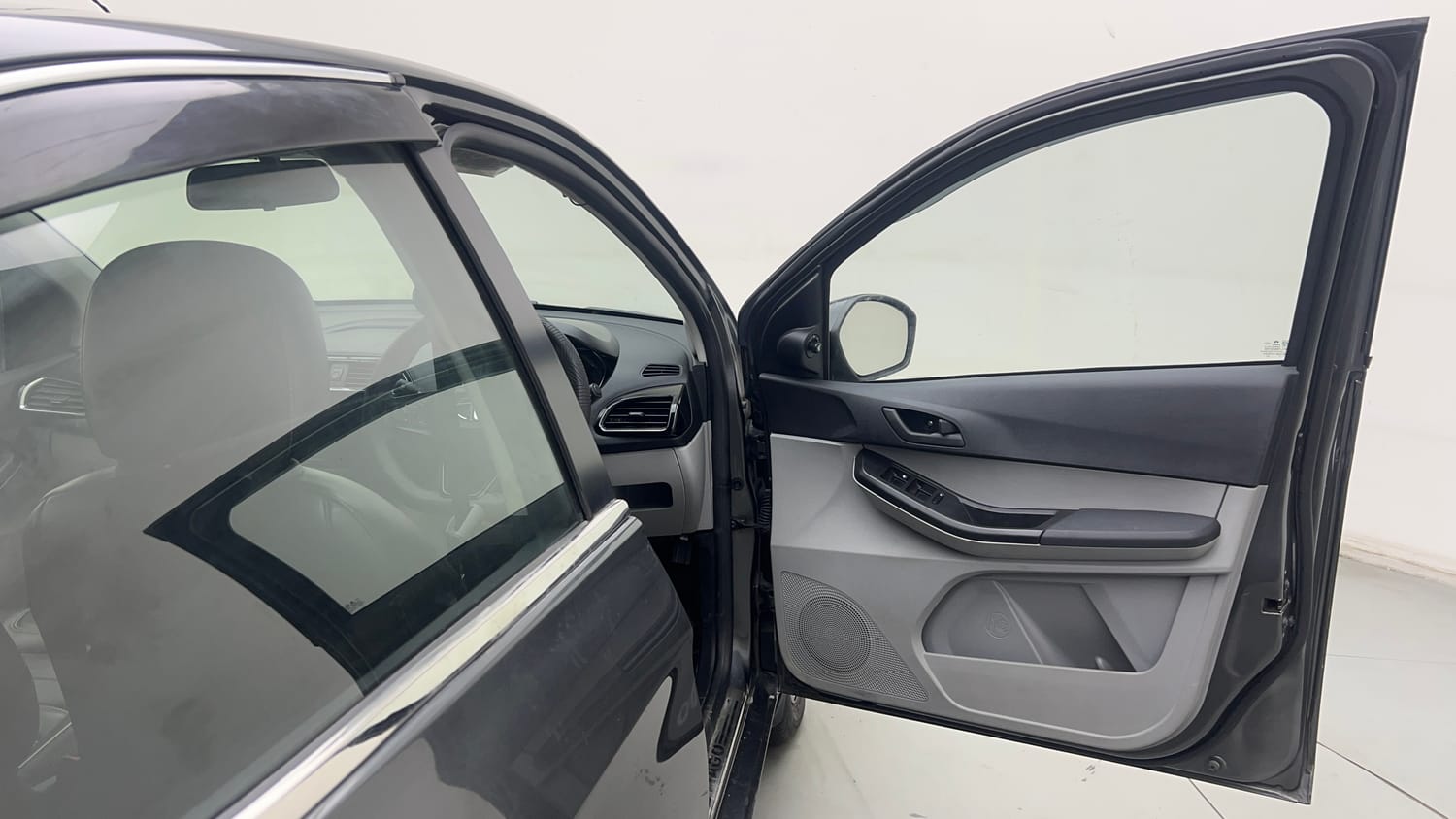 Used 2024 Tata Tiago XT Petrol Manual interior RIGHT FRONT DOOR OPEN VIEW