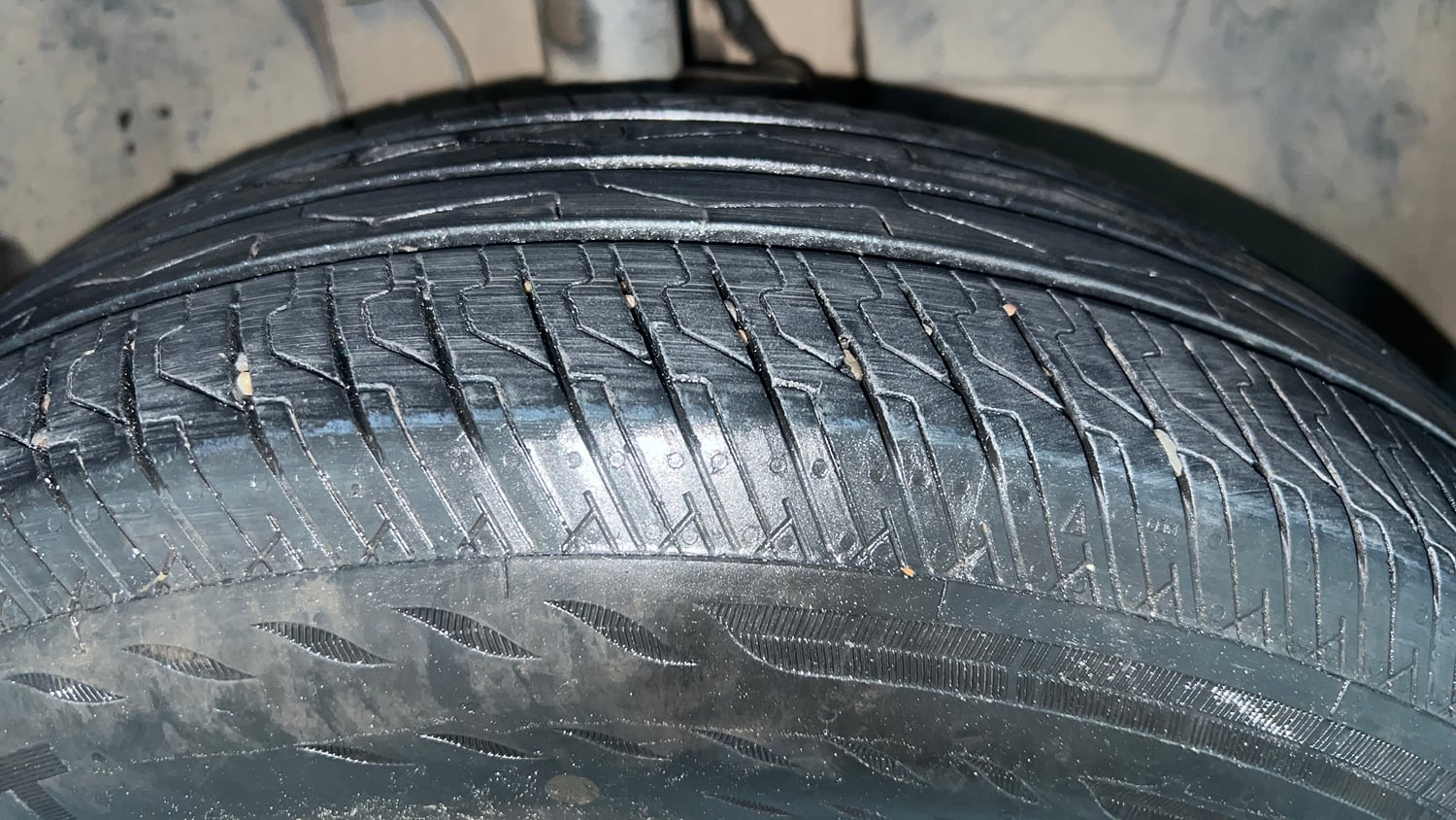 Used 2022 Tata Punch Adventure MT Petrol Manual tyres RIGHT FRONT TYRE TREAD VIEW