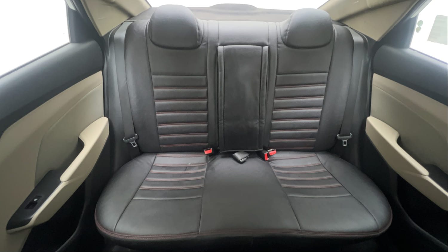 Used 2019 Hyundai Verna SX 1.6 VTVT Petrol Manual interior REAR SEAT CONDITION VIEW
