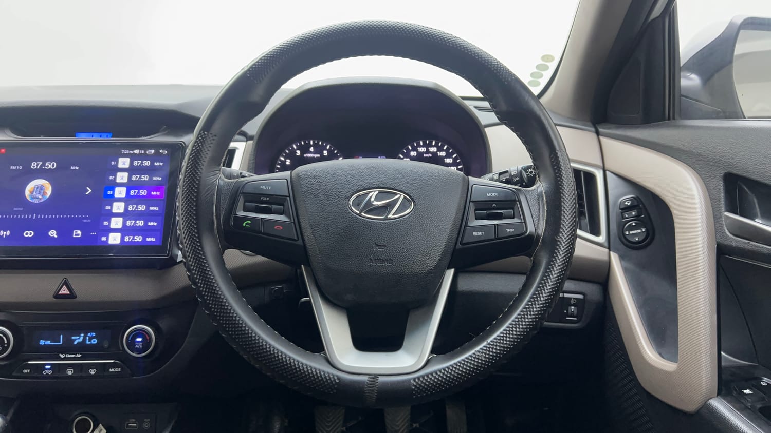 Used 2015 Hyundai Creta 1.6 SX Plus Petrol Petrol Manual interior STEERING VIEW