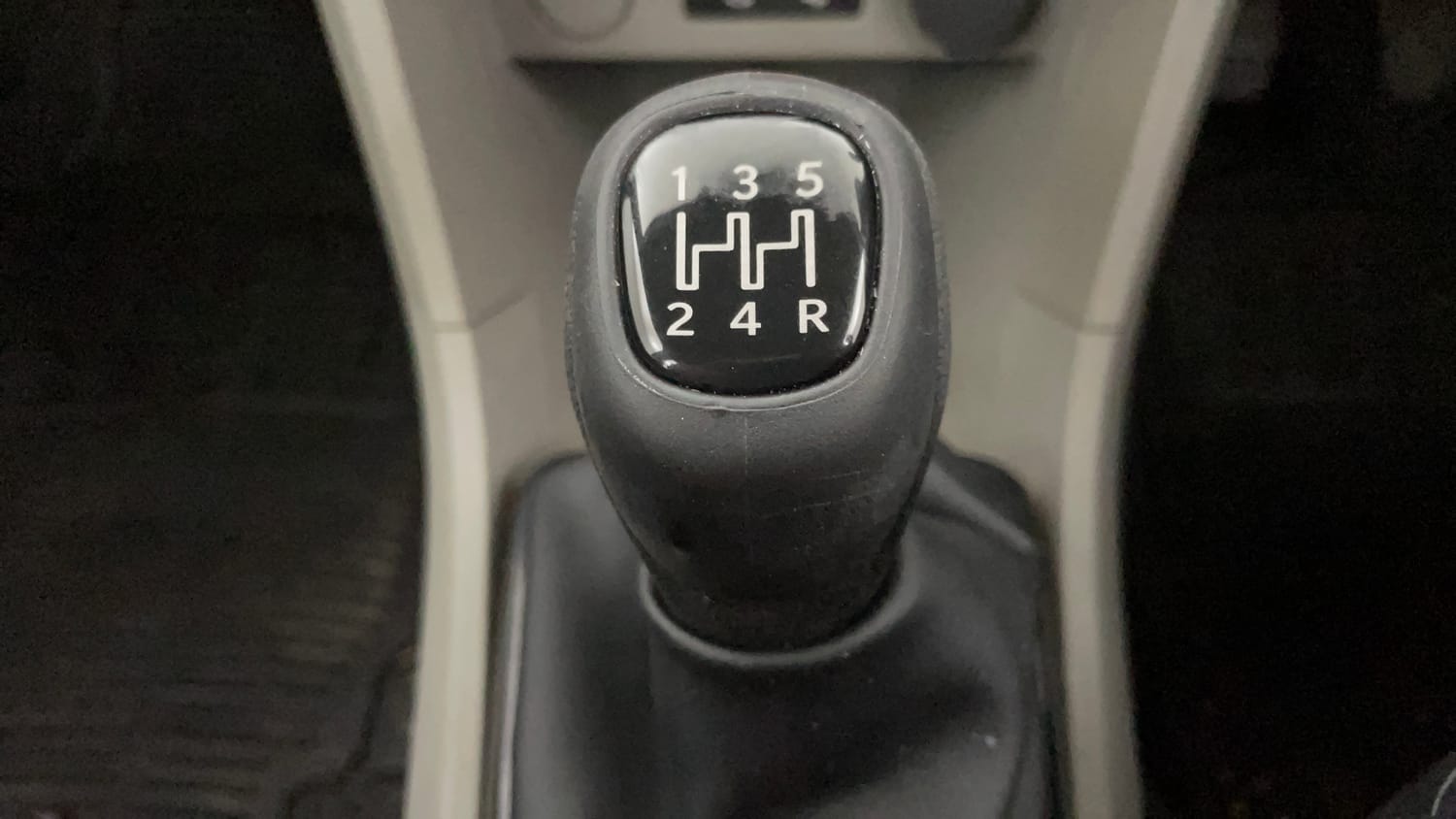 Used 2017 Tata Tiago Revotron XT Petrol Manual interior GEAR  KNOB VIEW