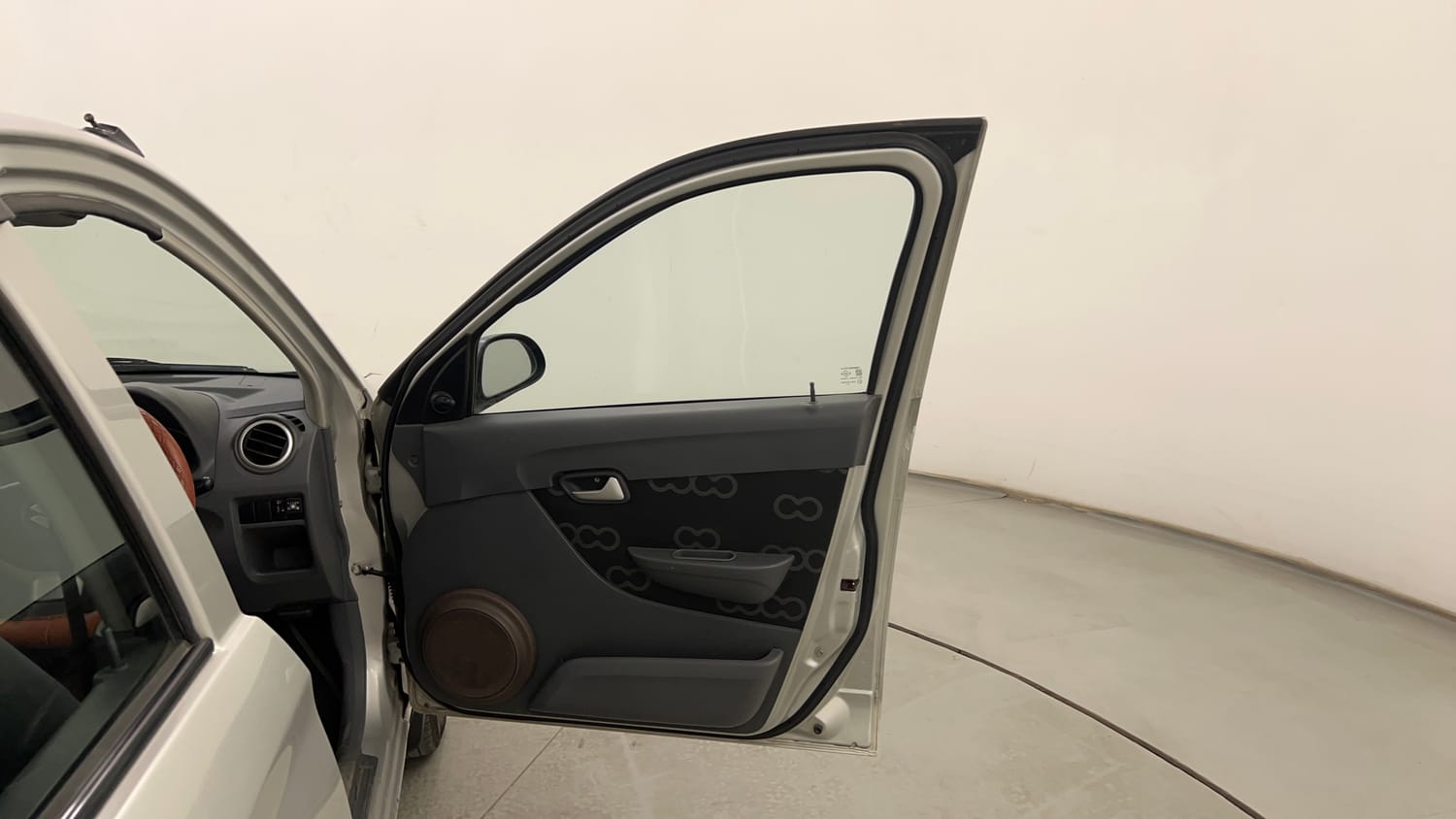 Used 2014 Maruti Suzuki Alto 800 LXI CNG (outside fitted) Cng Manual interior RIGHT FRONT DOOR OPEN VIEW