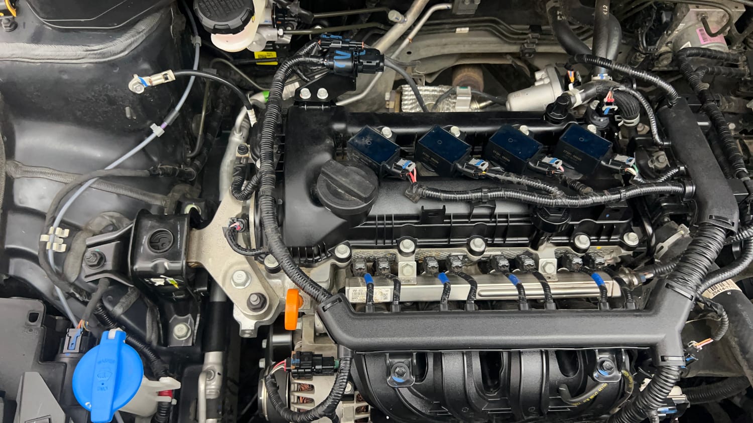 Used 2025 Hyundai i20 Sportz (O) 1.2 IVT Petrol Automatic engine ENGINE RIGHT SIDE VIEW