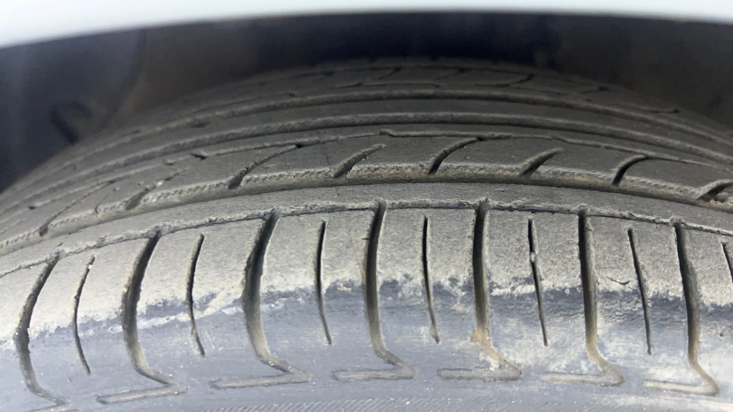 Used 2015 Hyundai Xcent S 1.2 (O) Petrol Manual tyres LEFT FRONT TYRE TREAD VIEW