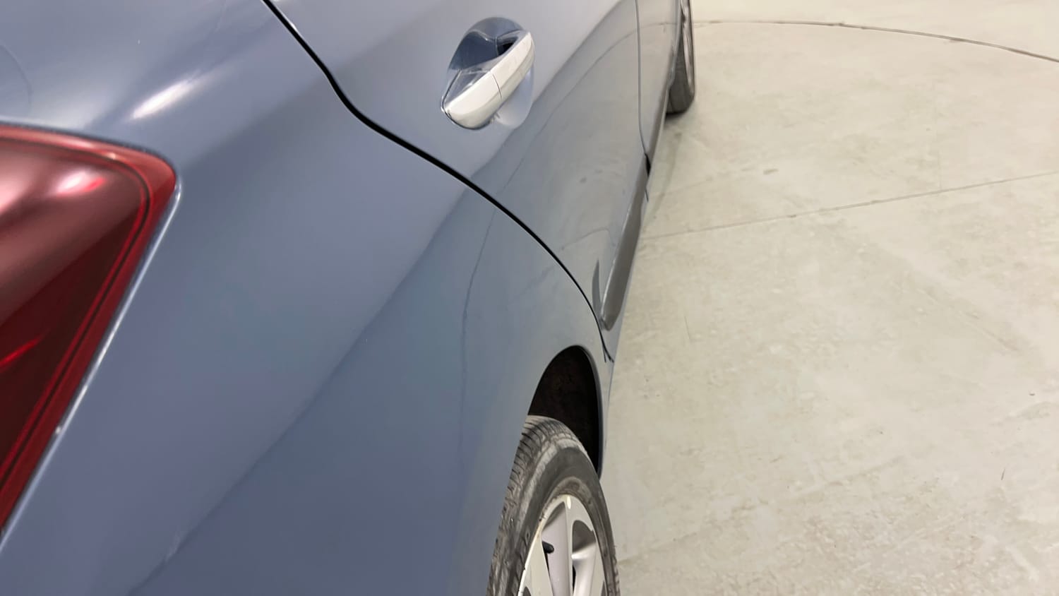 Used 2015 Hyundai Elite i20 Asta 1.2 Petrol Manual dents MINOR SCRATCH