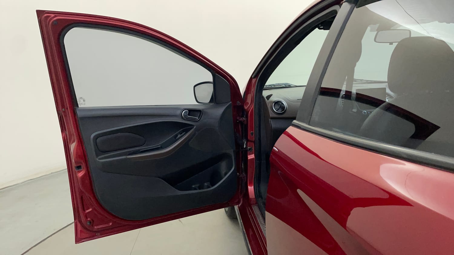 Used 2019 Ford Freestyle Titanium 1.2 Ti-VCT Petrol Manual interior LEFT FRONT DOOR OPEN VIEW