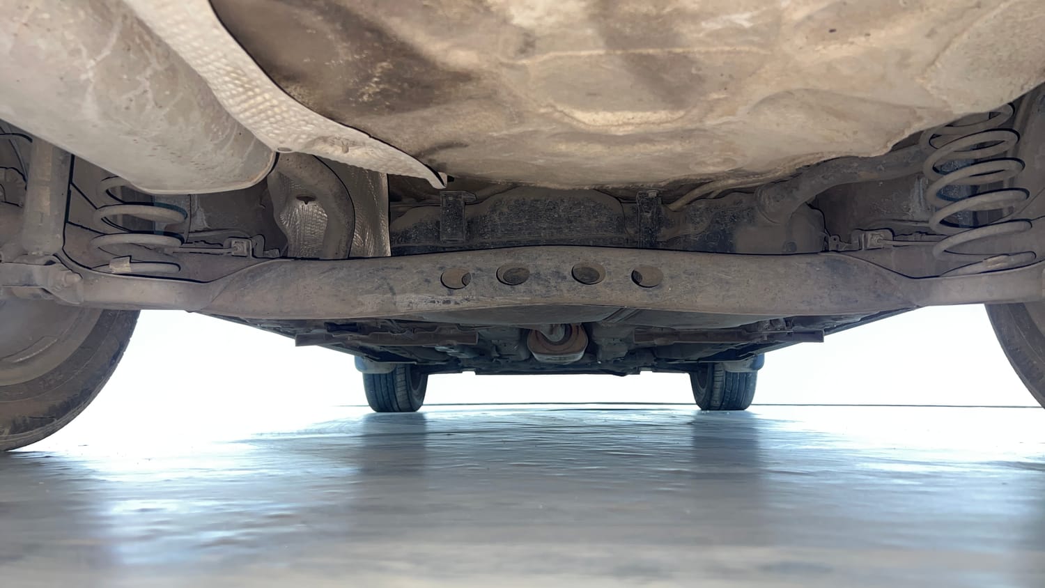 Used 2022 Skoda Slavia Style 1.0L TSI MT Petrol Manual extra REAR UNDERBODY VIEW (TAKEN FROM REAR)