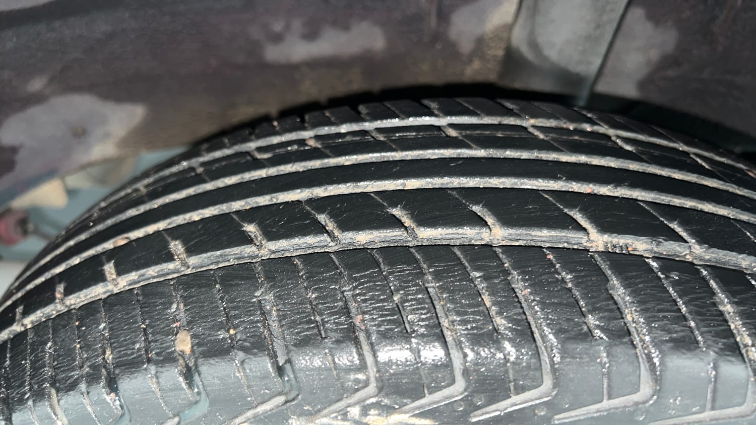 Used 2018 Renault Kwid RXT (O) 1.0 SCE Edition Petrol Manual tyres LEFT REAR TYRE TREAD VIEW