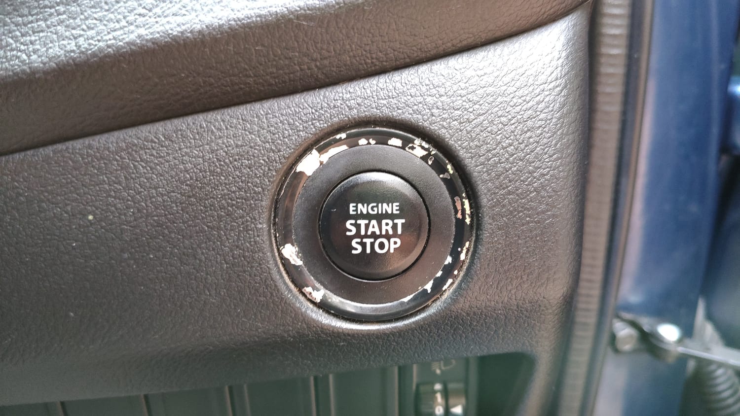 Used 2020 Maruti Suzuki Baleno Alpha Automatic Petrol Automatic top_features Keyless start
