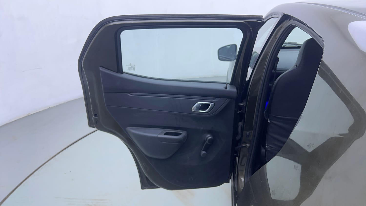 Used 2019 Renault Kwid 1.0 RXT AMT Opt Petrol Automatic interior LEFT REAR DOOR OPEN VIEW