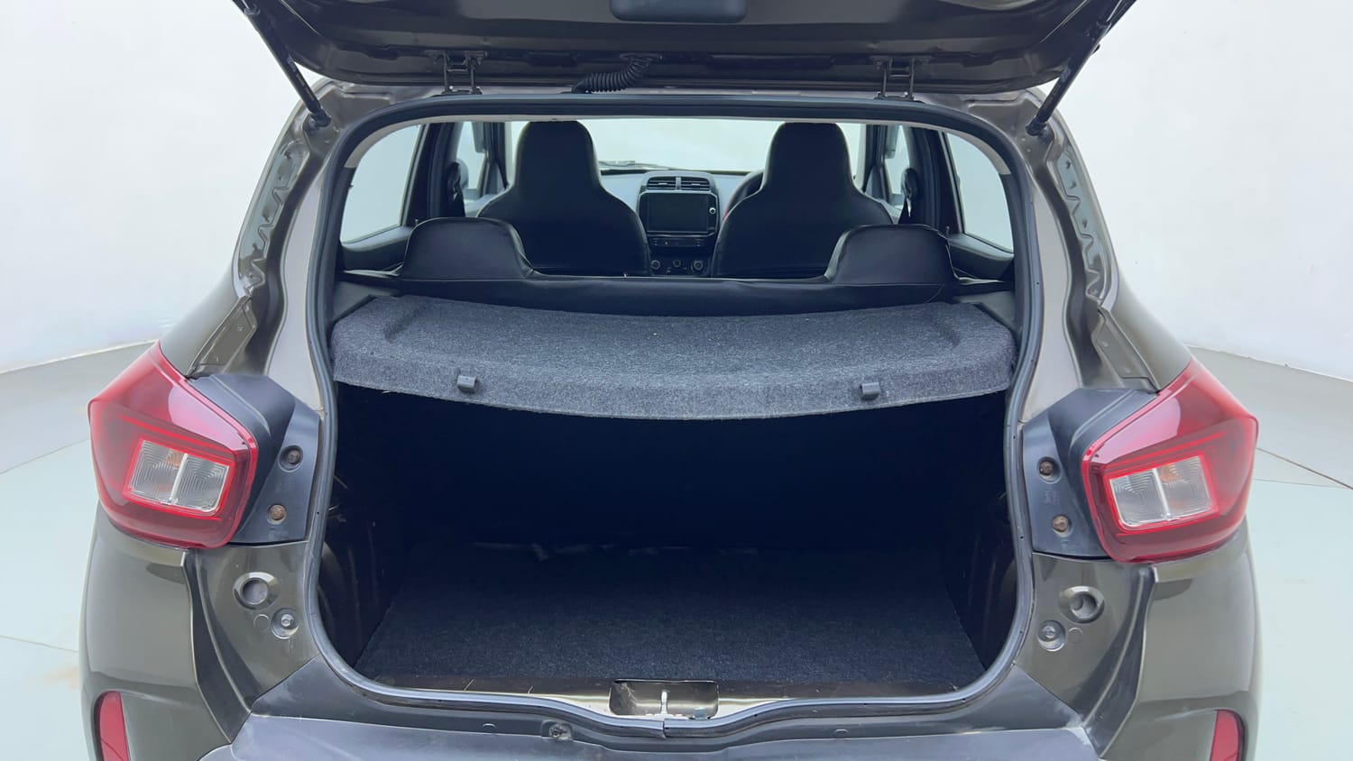 Used 2020 Renault Kwid RXT Petrol Manual interior DICKY INSIDE VIEW