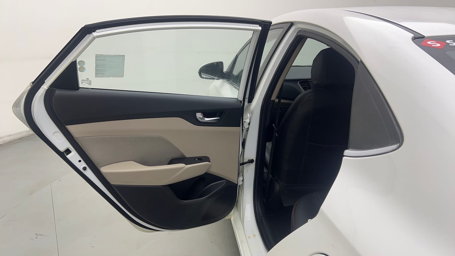 Used 2019 Hyundai Verna SX 1.6 VTVT Petrol Manual interior LEFT REAR DOOR OPEN VIEW